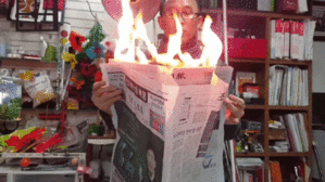 [Fire Newspaper] 불을 뿜고 물을 쏟는 신문지를 만나보십시오.